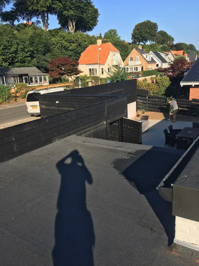 SKUR & SHELTER udført af Tømrer Steen